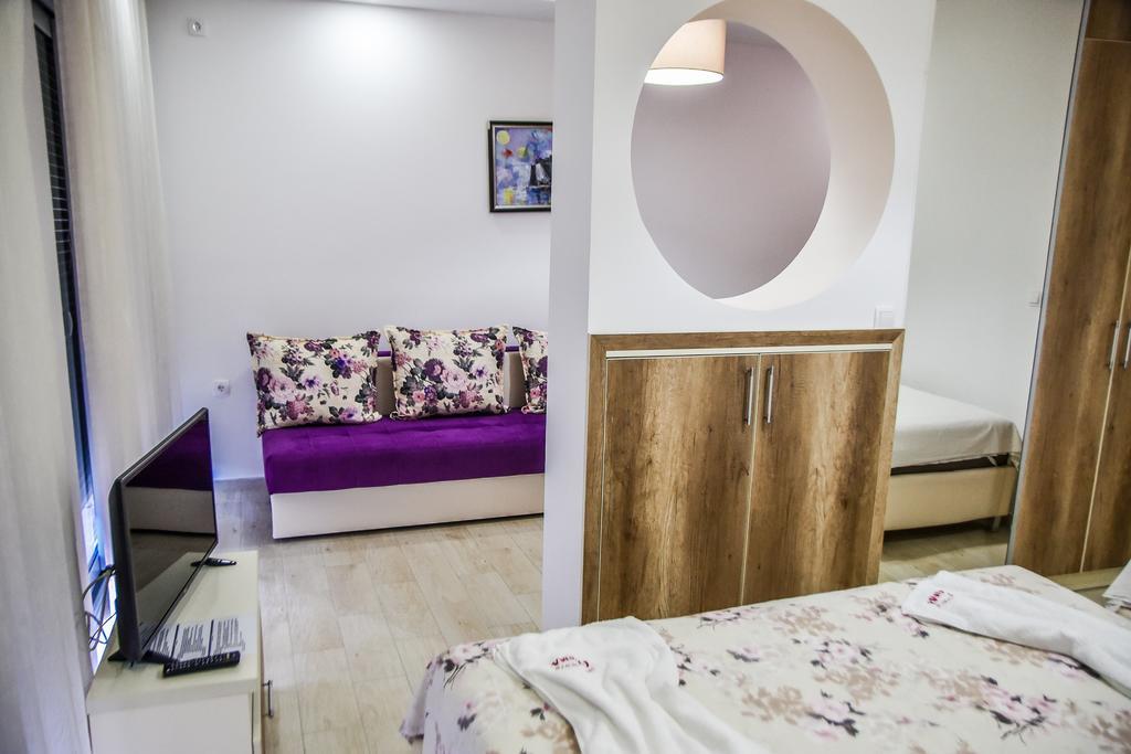 Apartments Croma Улцинь Экстерьер фото