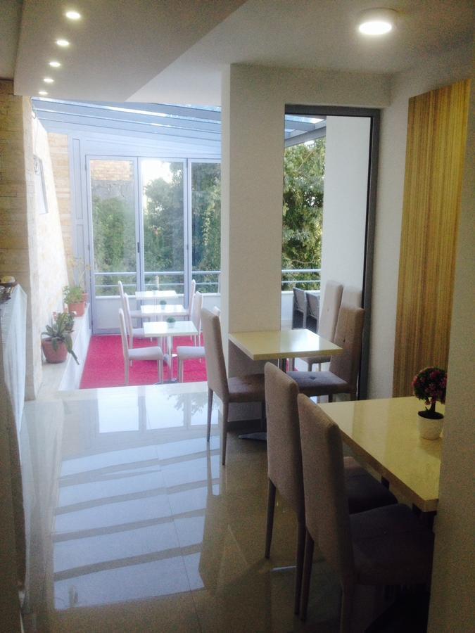 Apartments Croma Улцинь Экстерьер фото